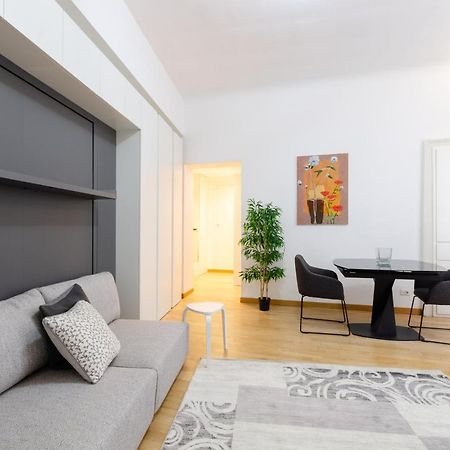 Design Apartment - Spadolini, Campus Bocconi Милано Екстериор снимка