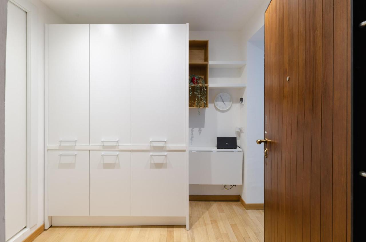 Design Apartment - Spadolini, Campus Bocconi Милано Екстериор снимка