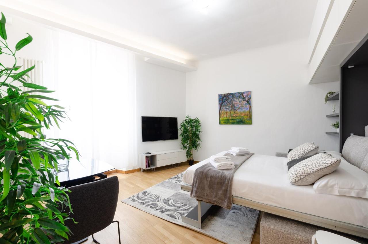 Design Apartment - Spadolini, Campus Bocconi Милано Екстериор снимка